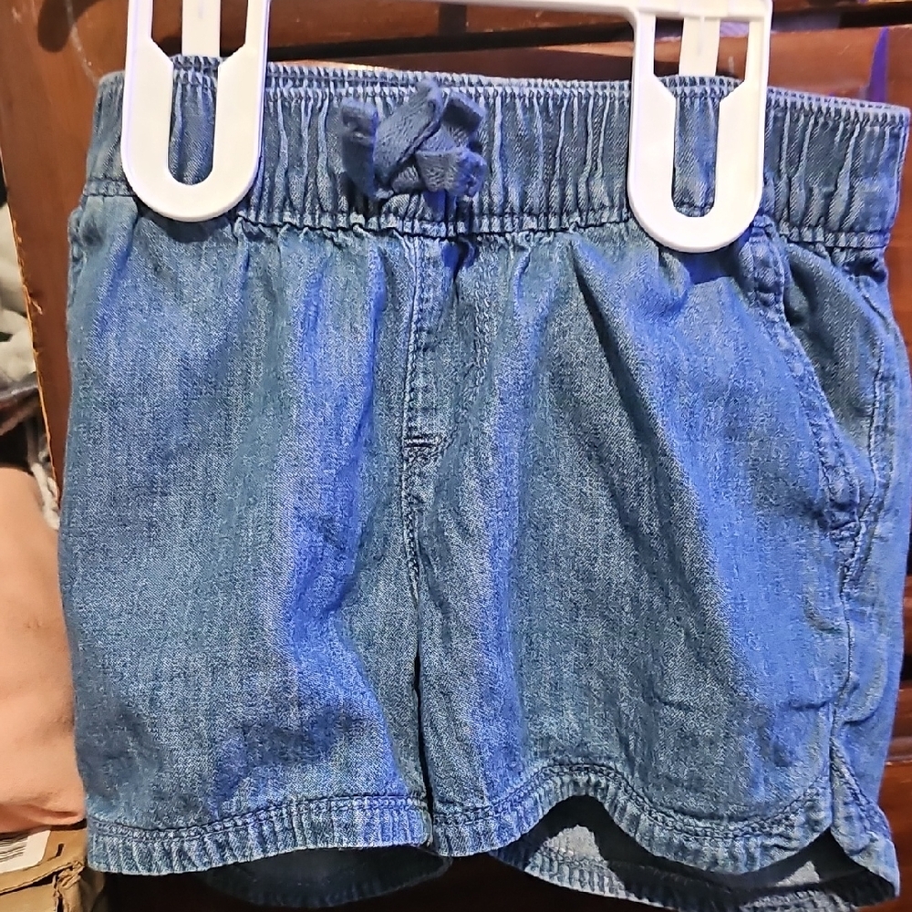 !!.               Girls Size 6 Shorts